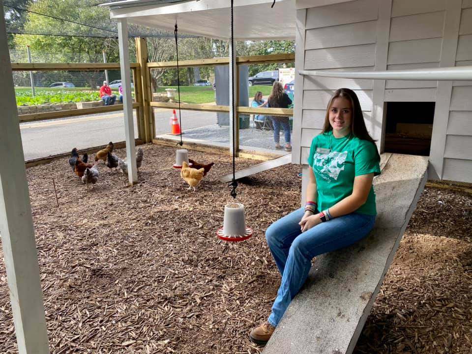 4-H Senior Chaney Represents Upson at Pet Adoption Day